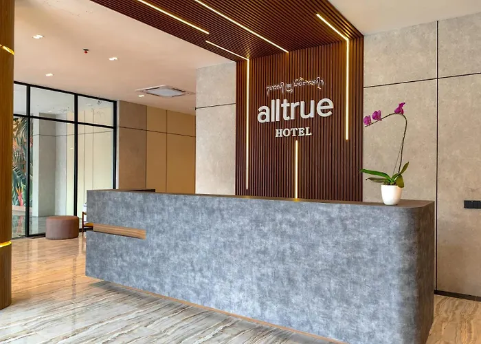 ホテル Alltrue Bali